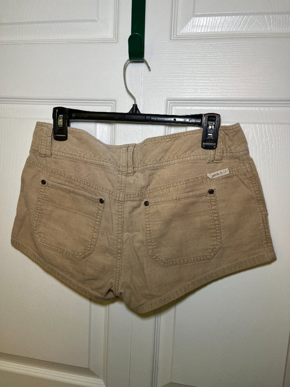 Aeropostale Size 7/8 Tan Corduroy Shorts - Picture 2 of 3